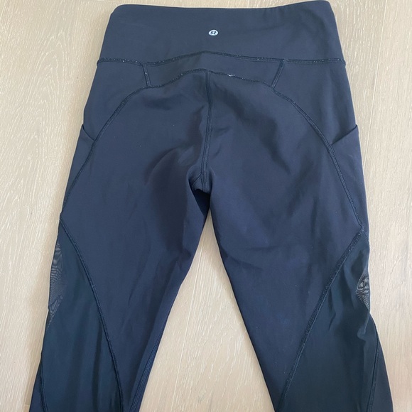 🛒 Lulu Lemon Leggings - Picture 2 of 4